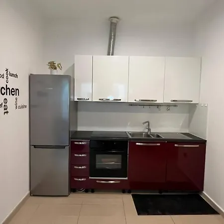 Hyaline St Peter House 로마