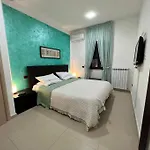 Hyaline St Peter House Apartman